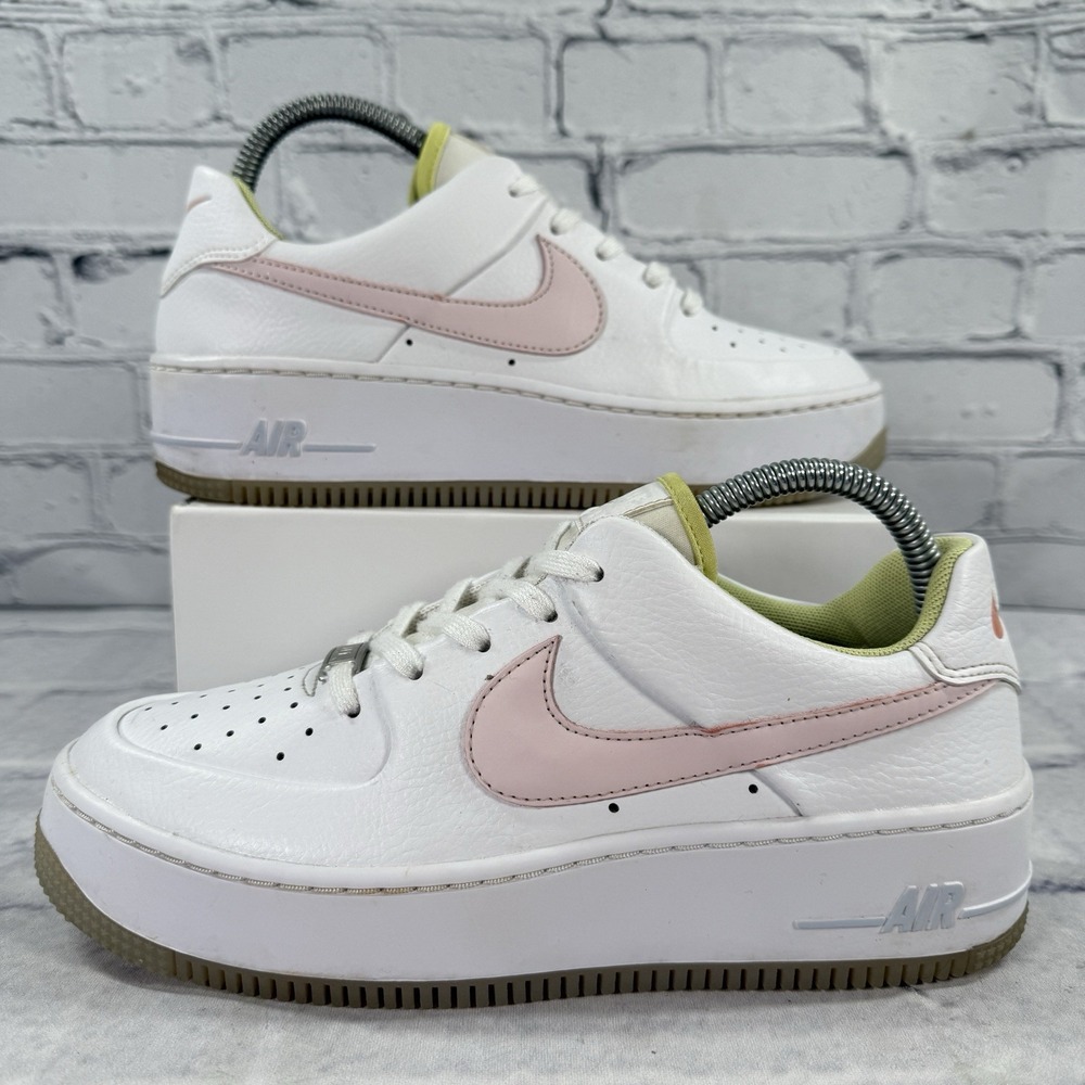 Nike Womens Size 8 Air Force 1 Sage Low One On One White Pink Quartz CW5566-100